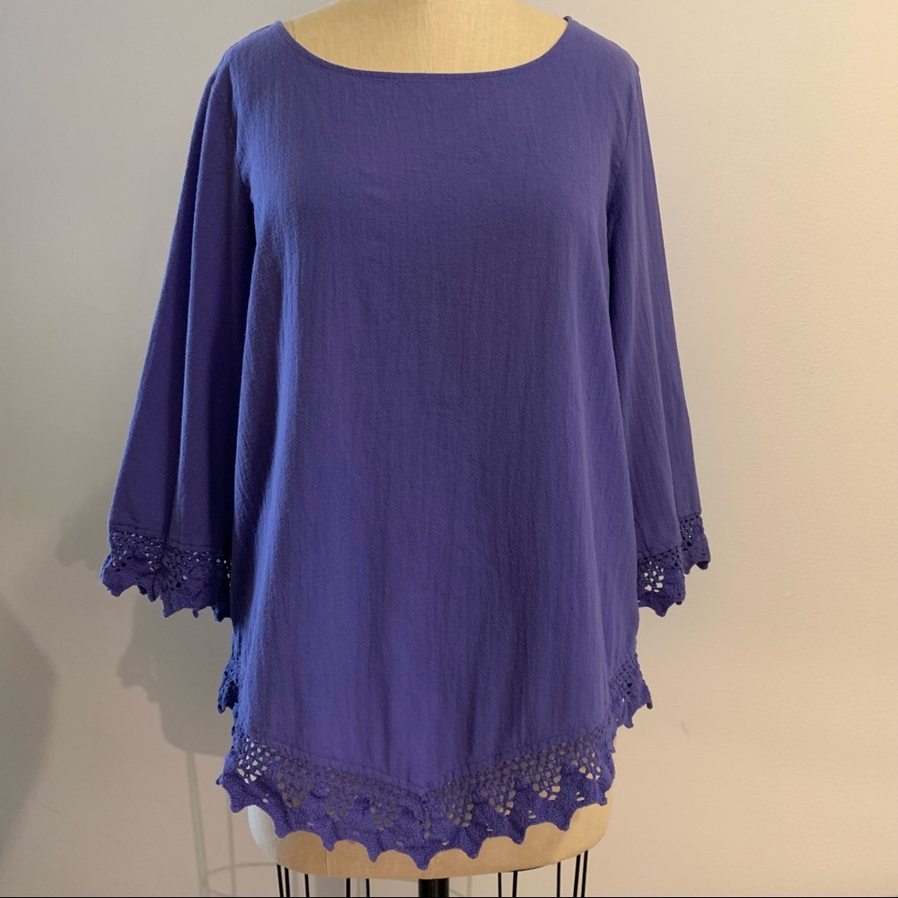 NWOT soft surrounding gauze top with crochet Sz 6